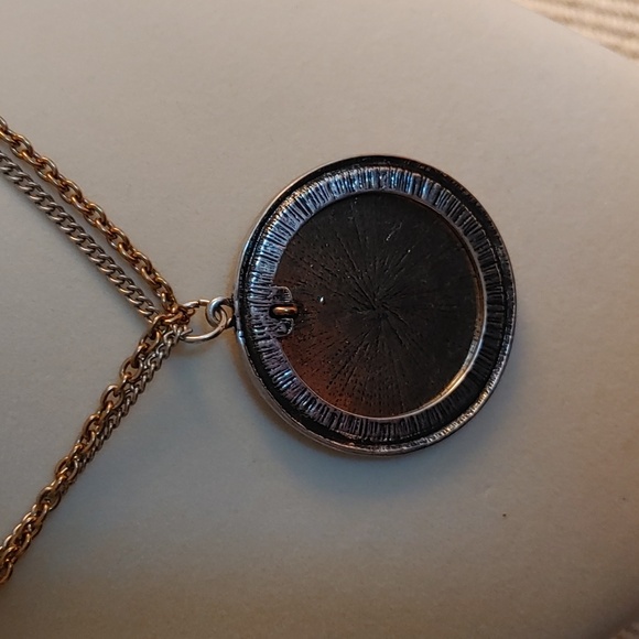 Trust the Timing of Your Life Pendant with chain - Picture 3 of 4